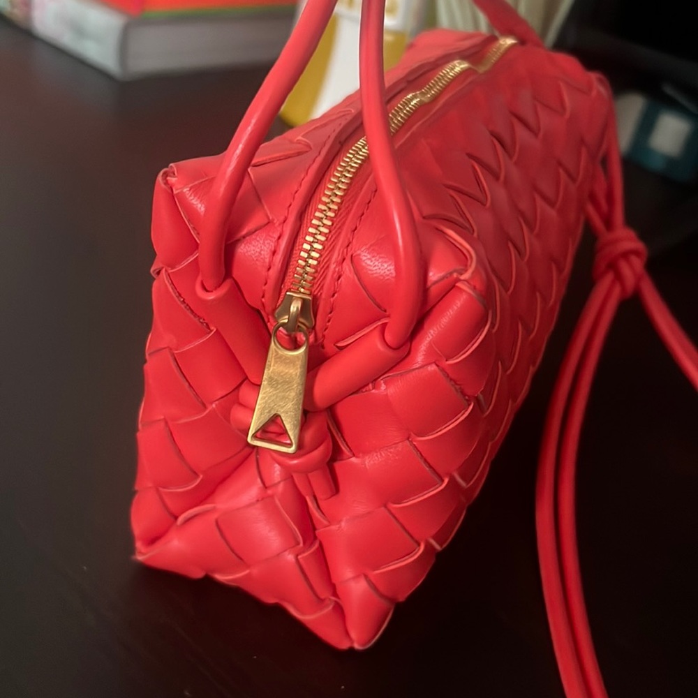 Bottega Veneta Mini Loop - Picture 9 of 12